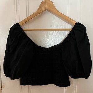 GAP Black Cropped Blouse